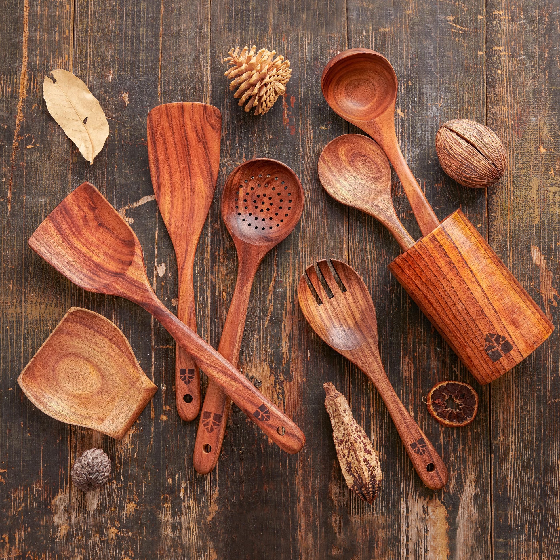 Teak Kitchen Utensil Set: Wooden Spoons, Spatulas, Ladle &amp; Holder.